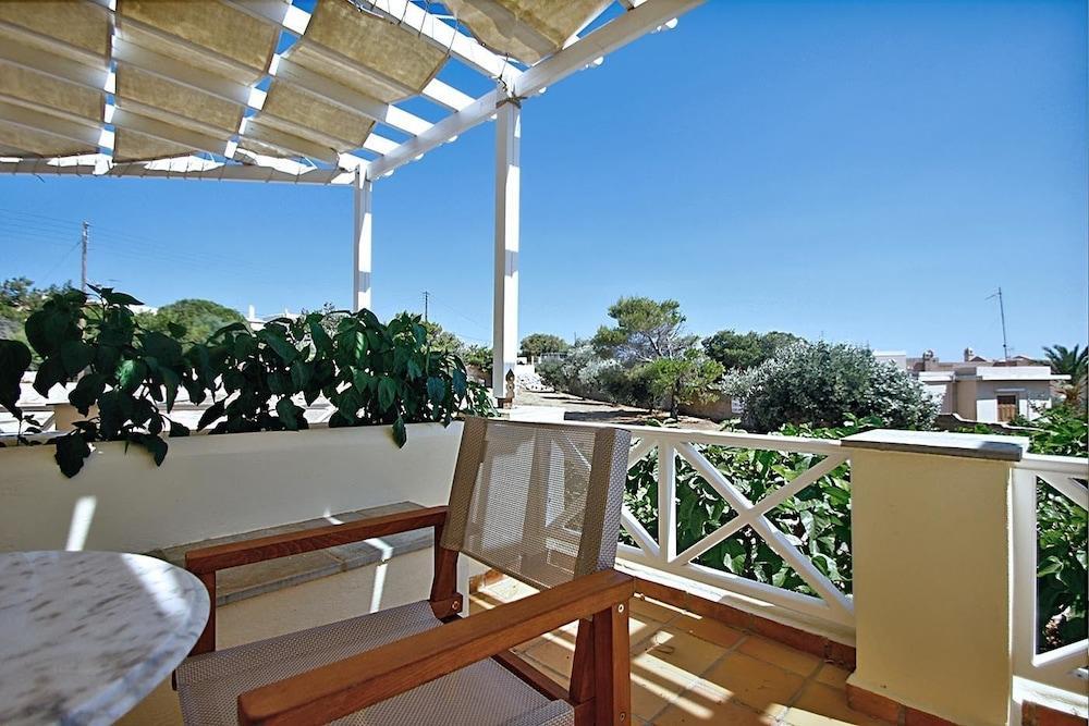 Emilia Luxury Apartments Megas Gialos - Nites Bagian luar foto