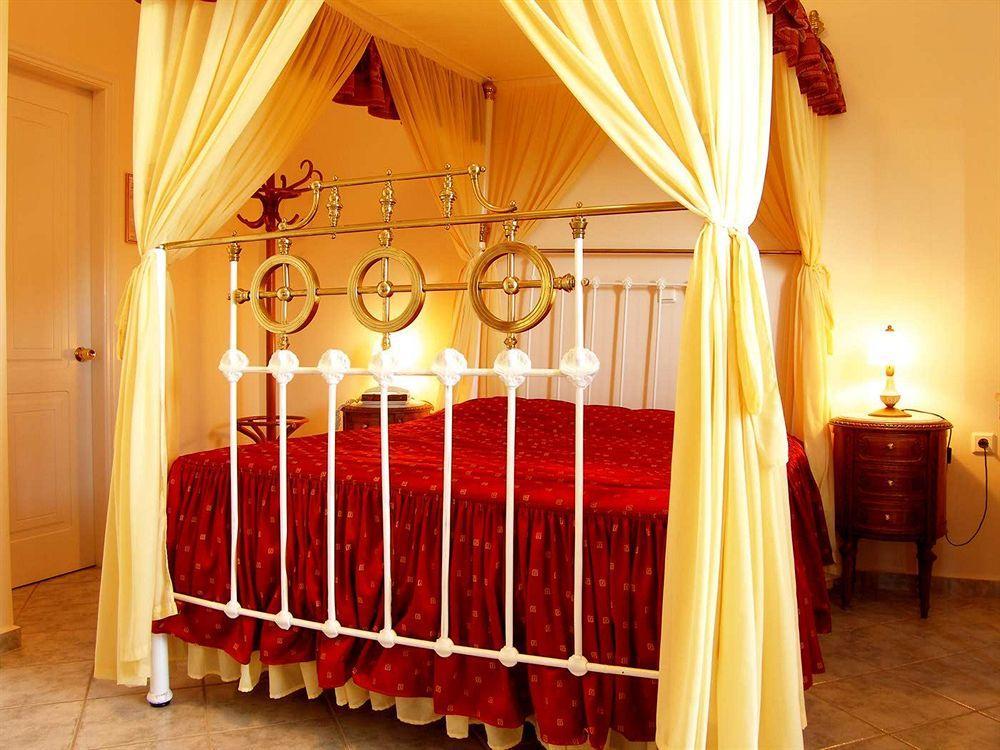 Emilia Luxury Apartments Megas Gialos - Nites Bagian luar foto