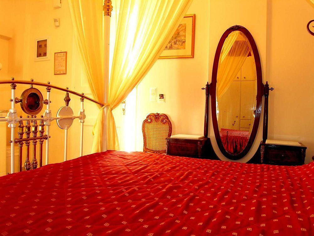 Emilia Luxury Apartments Megas Gialos - Nites Bagian luar foto