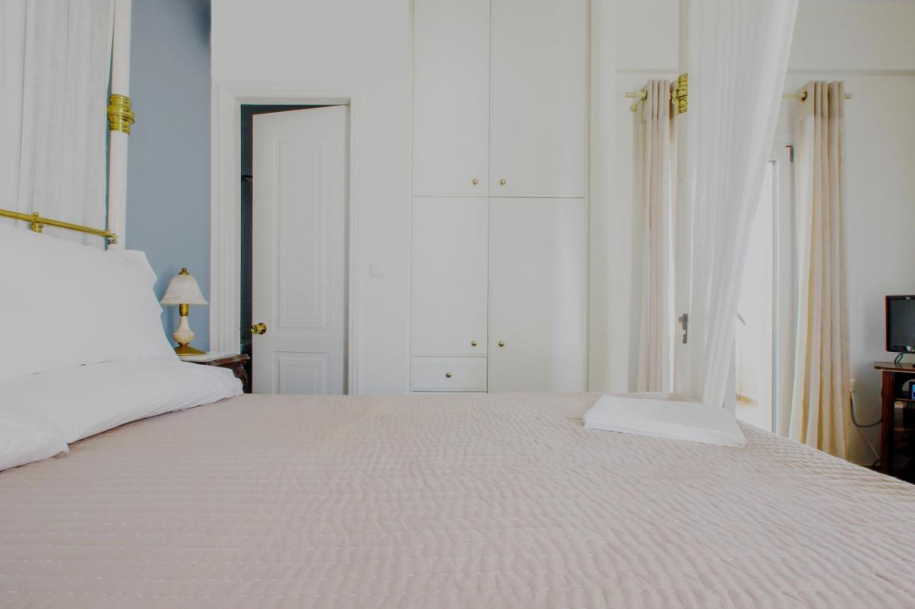 Emilia Luxury Apartments Megas Gialos - Nites Bagian luar foto