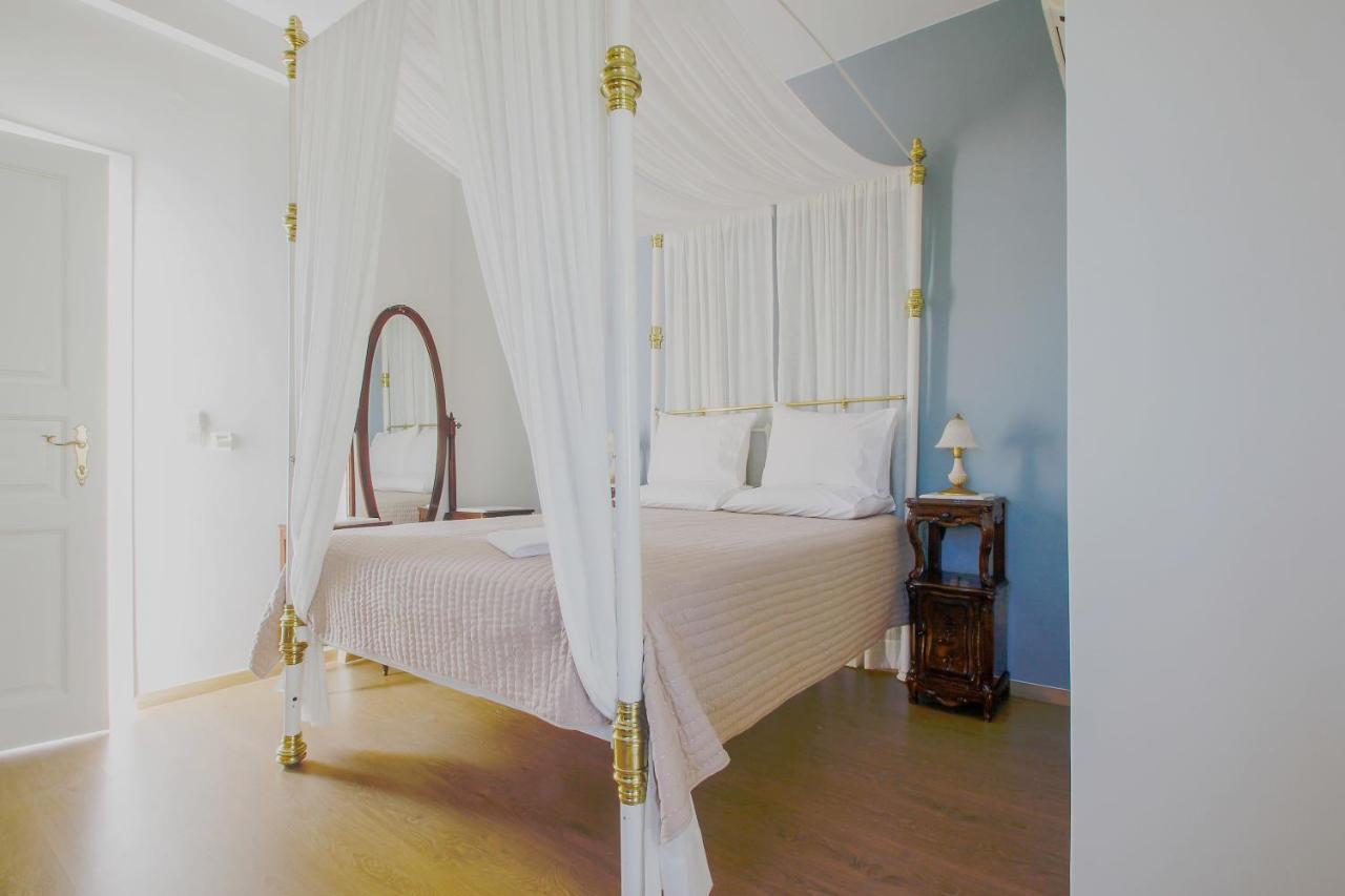 Emilia Luxury Apartments Megas Gialos - Nites Bagian luar foto
