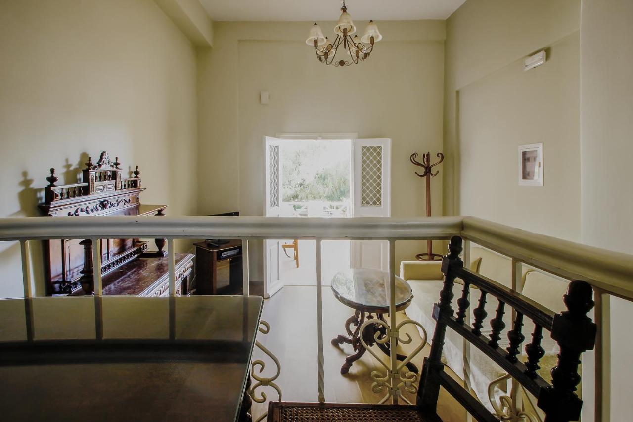 Emilia Luxury Apartments Megas Gialos - Nites Bagian luar foto