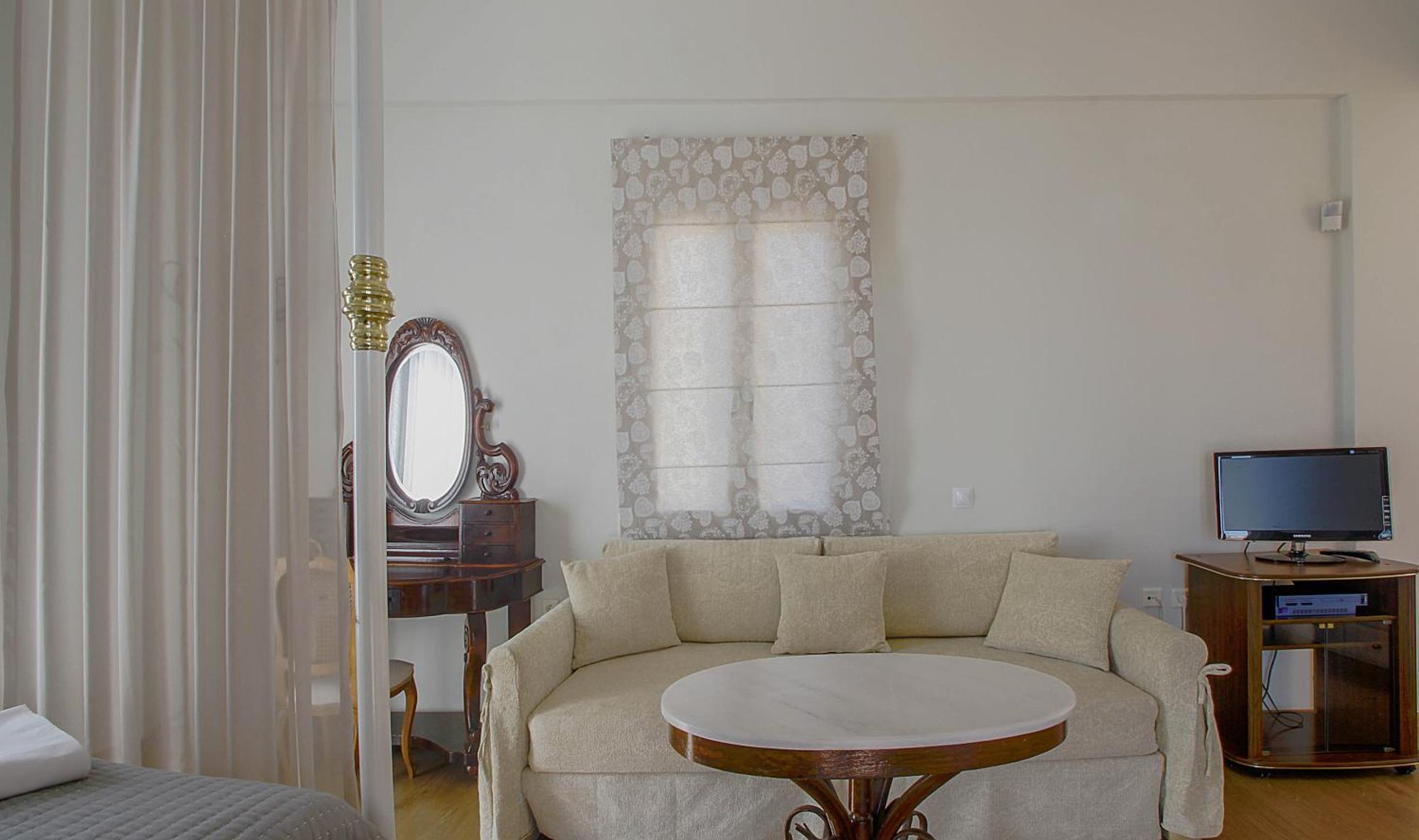 Emilia Luxury Apartments Megas Gialos - Nites Bagian luar foto