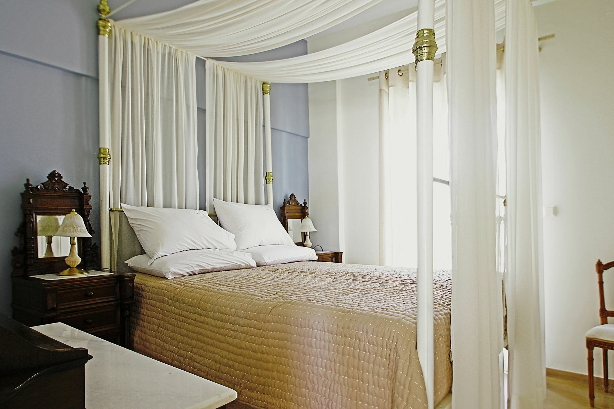 Emilia Luxury Apartments Megas Gialos - Nites Bagian luar foto