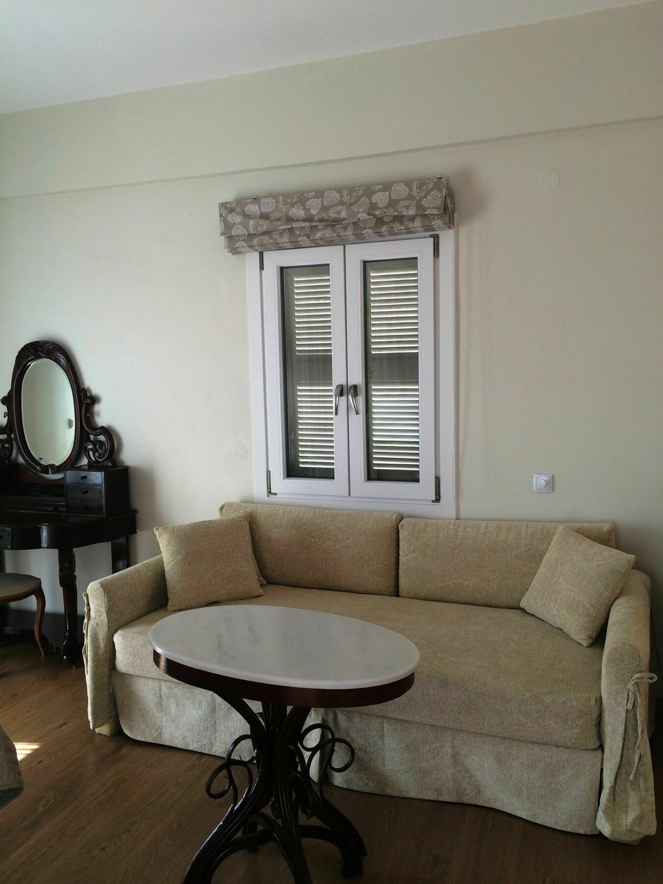 Emilia Luxury Apartments Megas Gialos - Nites Bagian luar foto